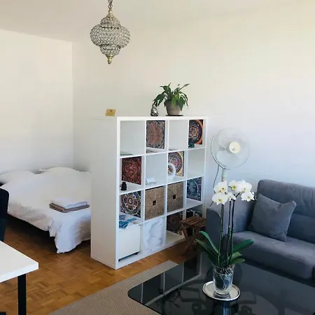 Apartment Wrong Annonce *